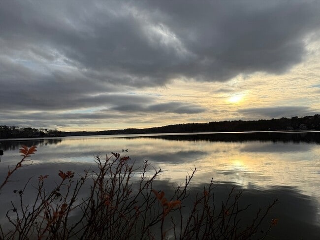 Building Photo - 68 Post N Rail Ave