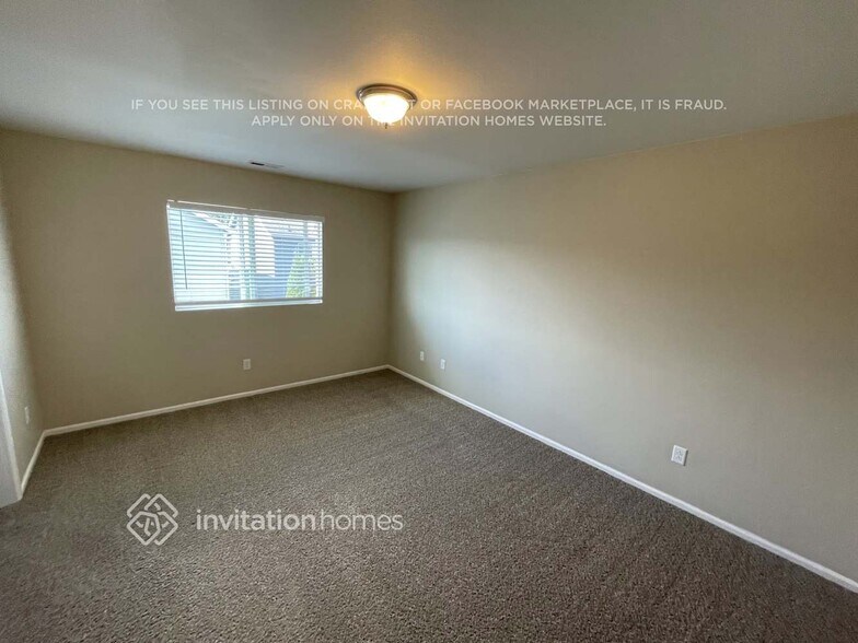 Building Photo - 3524 Celebration Ave E