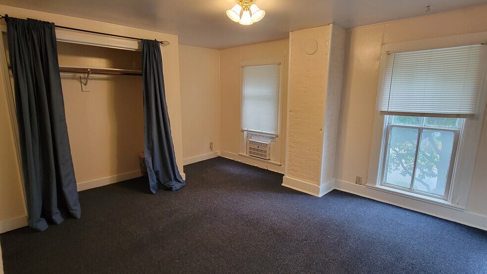 Building Photo - 1333 Connecticut St