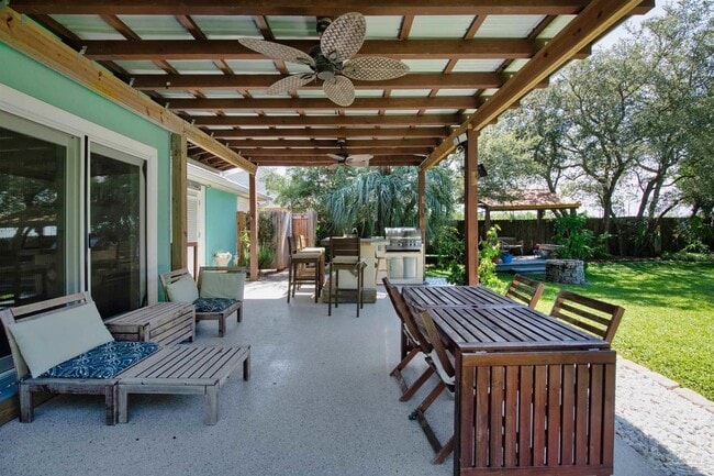 Building Photo - 8905 Binnacle Ct