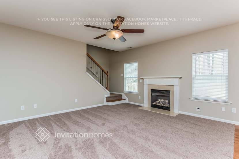 Building Photo - 116 Creekwood Tr