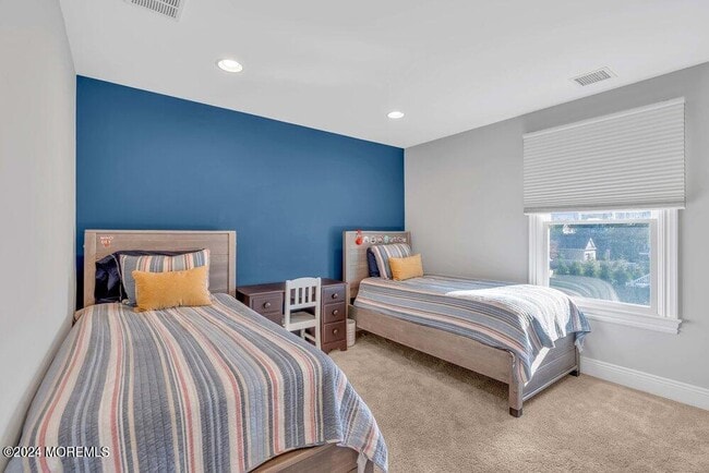 Building Photo - 300 Salem Ave