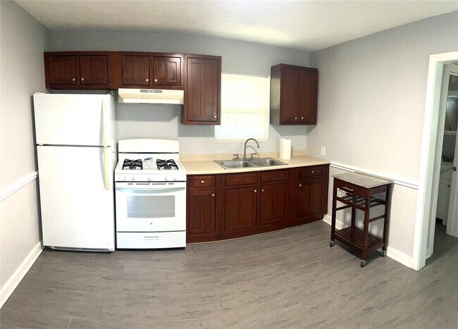 Building Photo - 1114 Tillery St