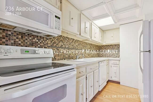 Building Photo - 236 Arbour Ct