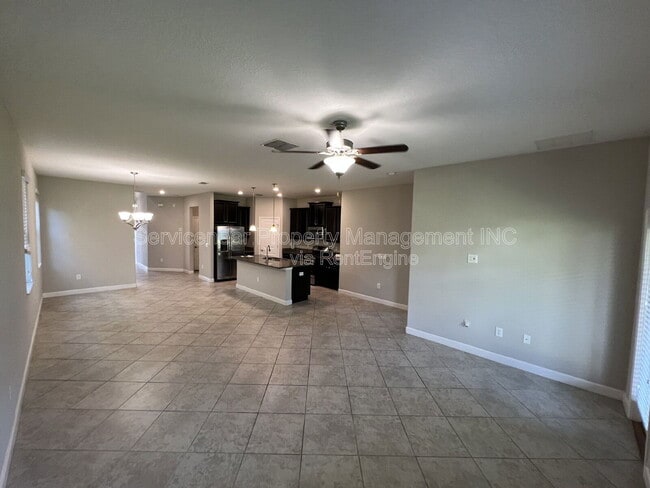 Building Photo - 939 Terra Vista St