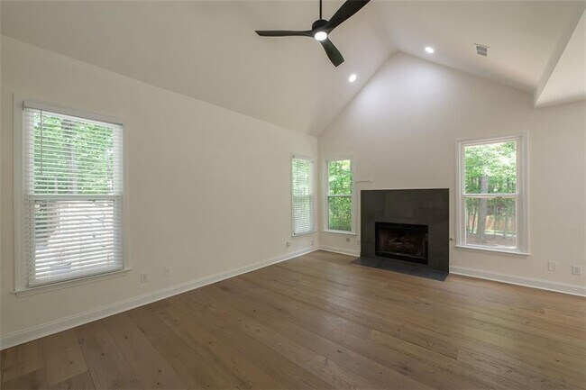 Building Photo - 1784 Brittany Chase NW