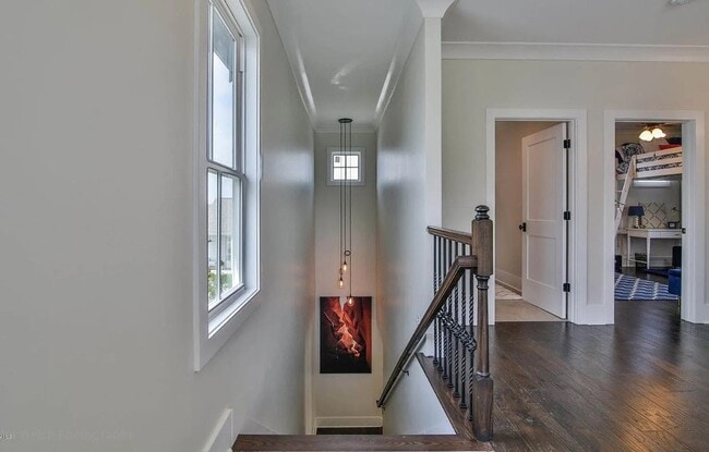 Building Photo - 304 Catalina Ln