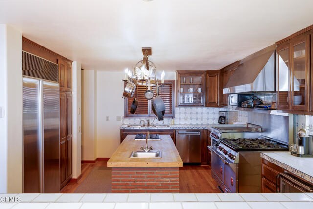Building Photo - 3265 Ocean Dr