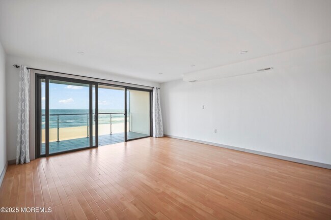 Building Photo - 510 Ocean Ave N