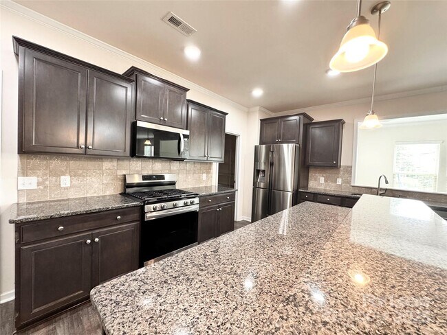 Building Photo - 10428 Honeyfur Ct