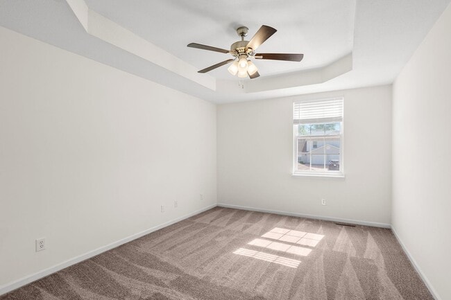 Building Photo - 5009-5011 Betty Jean Way