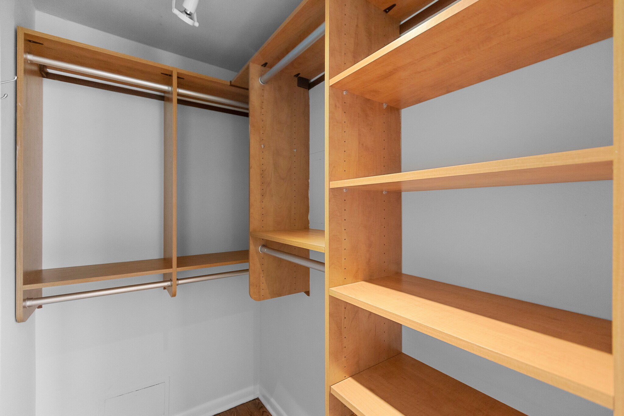 Building Photo - 1344 N Dearborn St