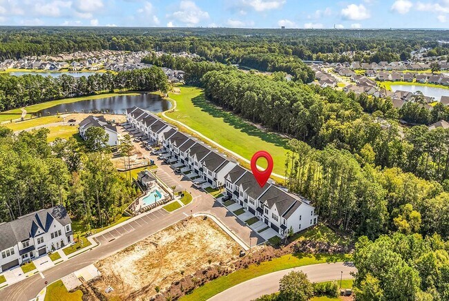 Building Photo - 408 Ireland Way