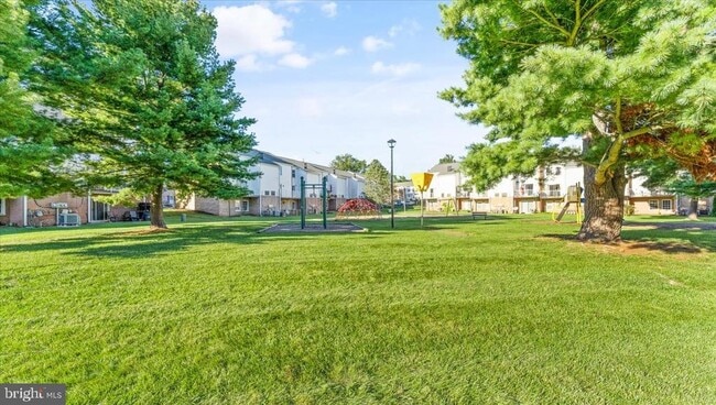 Building Photo - 14524 Golden Oak Rd