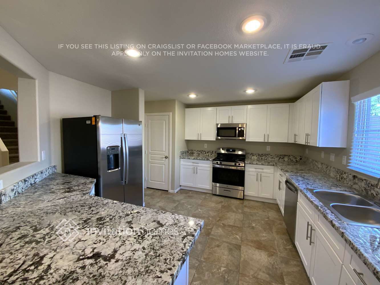 Building Photo - 10818 Beach House Ave