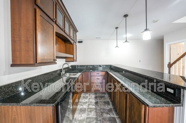 Building Photo - 13568 Heritage Farms Dr