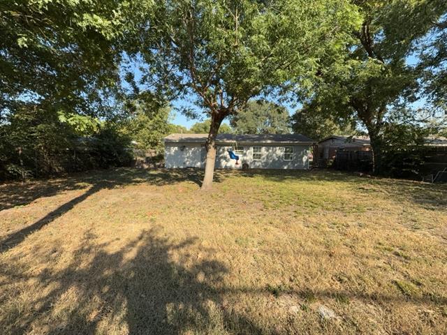 Building Photo - 1202 Valley View Dr