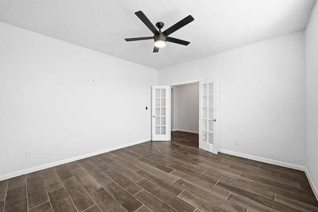 Building Photo - 804 Saratoga Rd