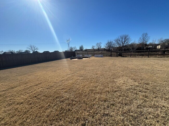 Building Photo - Stunning 3 bedroom, 2 bathroom home located in Bixby, Oklahoma!