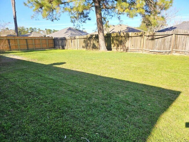 Building Photo - 2327 Shadbury Ct