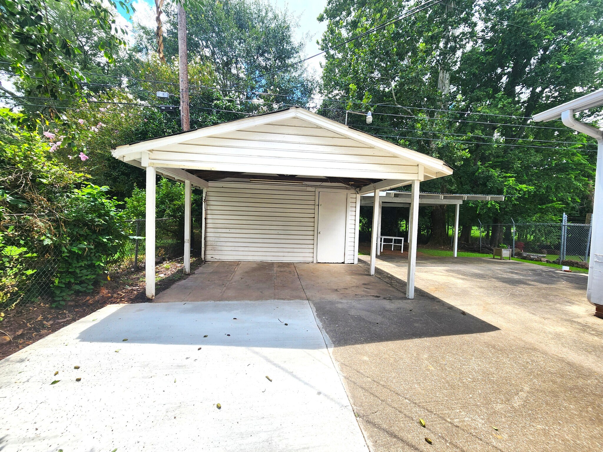 Building Photo - 513 10th Ct S
