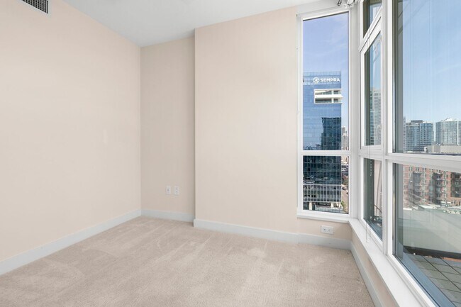Building Photo - 325 Seventh Ave