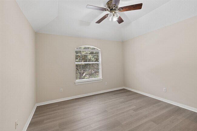 Building Photo - 6414 Pinewood Trace Ln