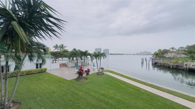 Building Photo - 2841 NE 163rd St