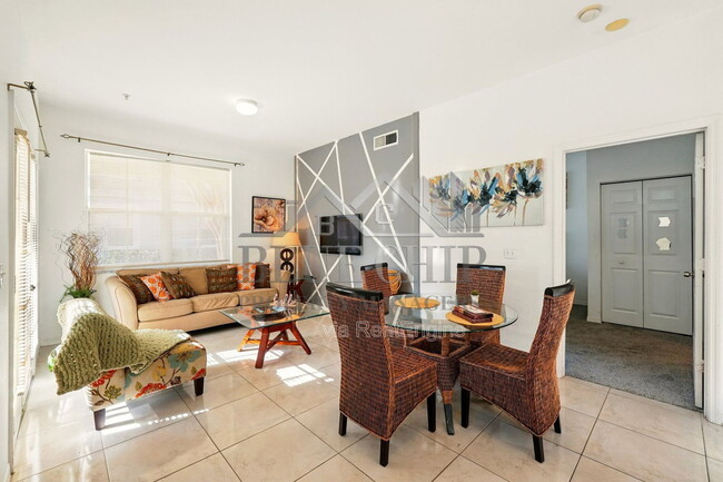Building Photo - 4005 Venetian Bay Dr
