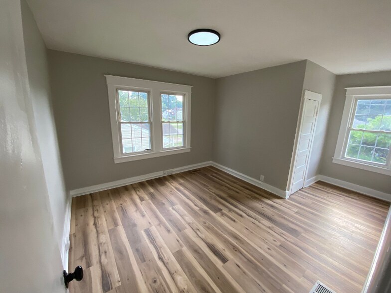 Building Photo - 7173 Beechland Ave