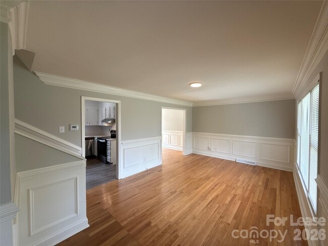 Building Photo - 7124 Starvalley Dr