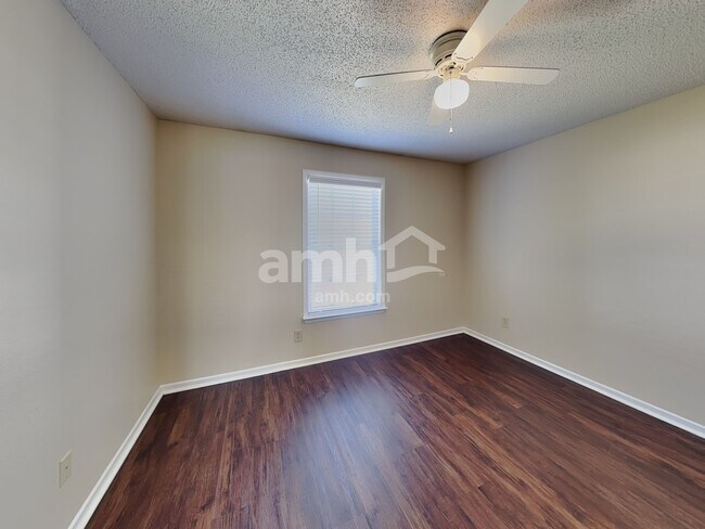 Building Photo - 10794 Timothy Ln