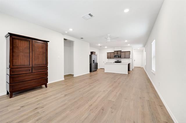 Building Photo - 908 Hay Loft Ln
