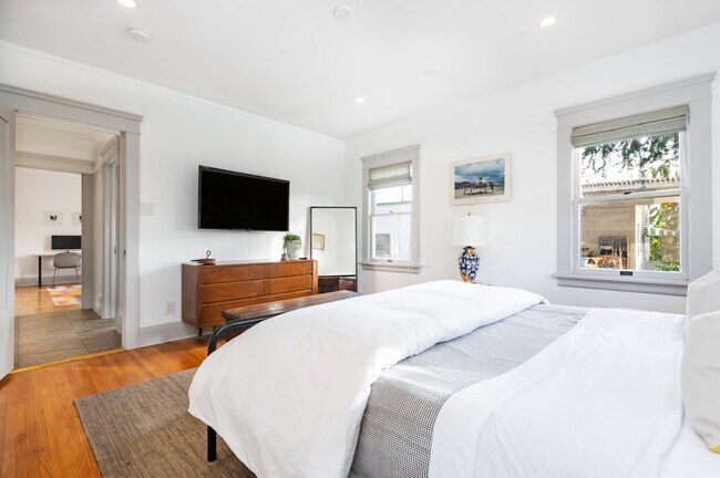 1st Bedroom - 5850 Foothill Dr