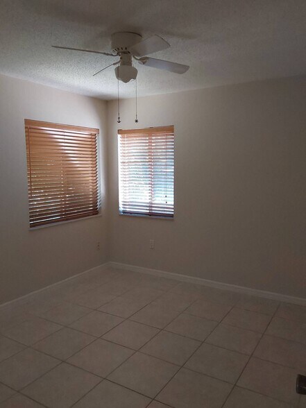 Building Photo - 87 Braddock Ln
