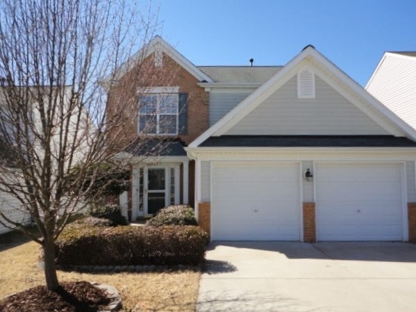 Building Photo - 2111 Rivergrass Court