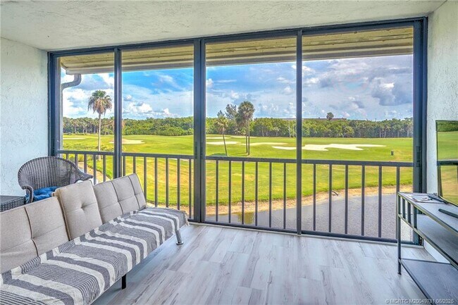 Building Photo - 5532 NE Gulfstream Way
