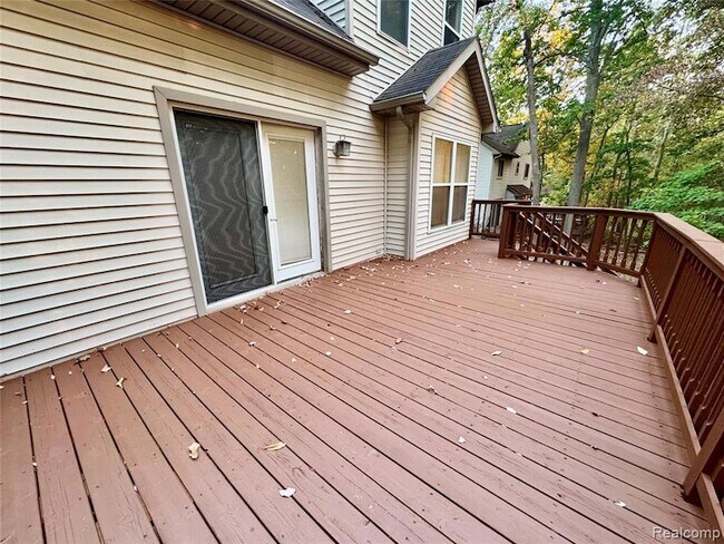 Building Photo - 911 Old Hickory Ln