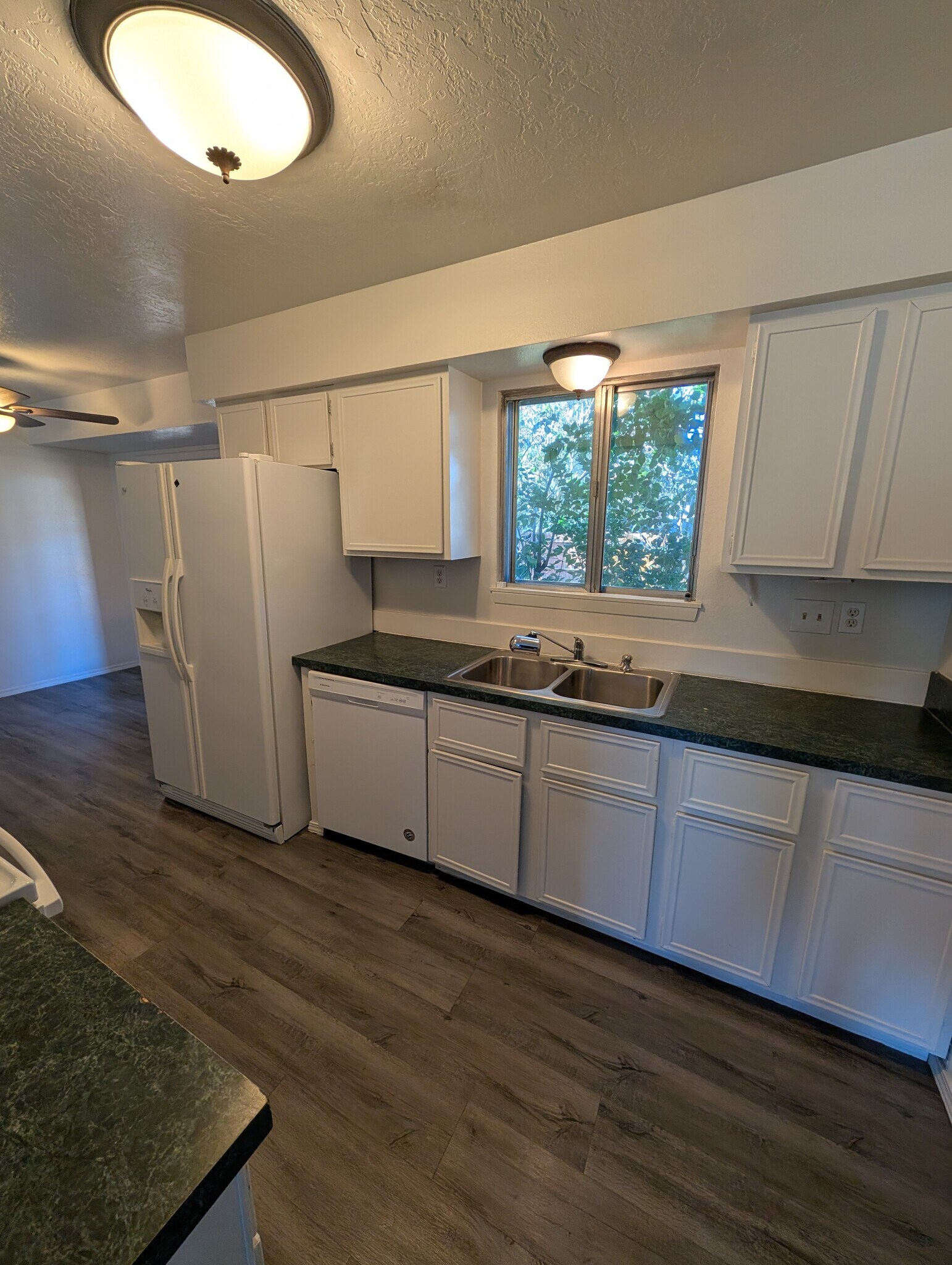 Building Photo - 377 Mattwood Dr