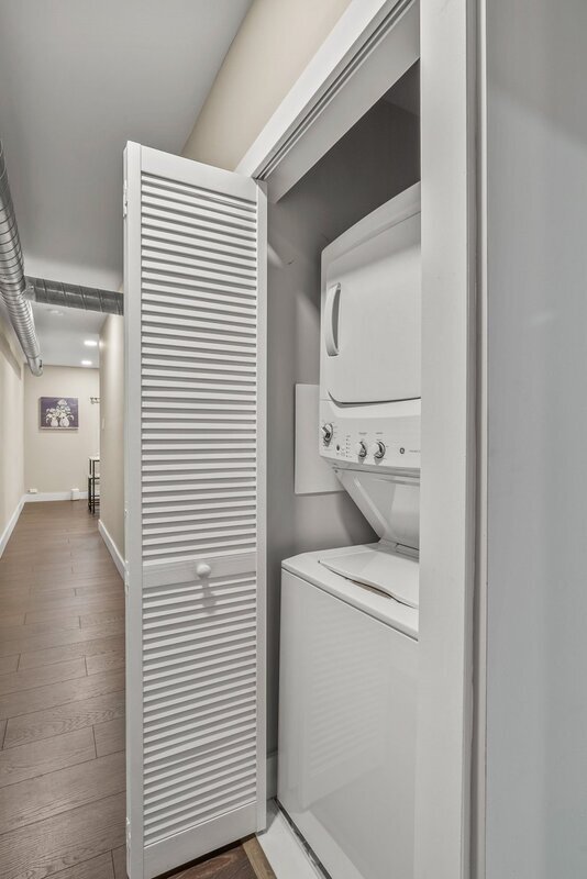 Building Photo - 4821 Walnut St