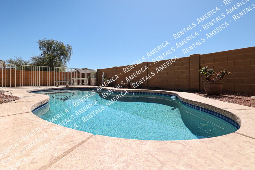 Building Photo - 4635 W Burgess Ln