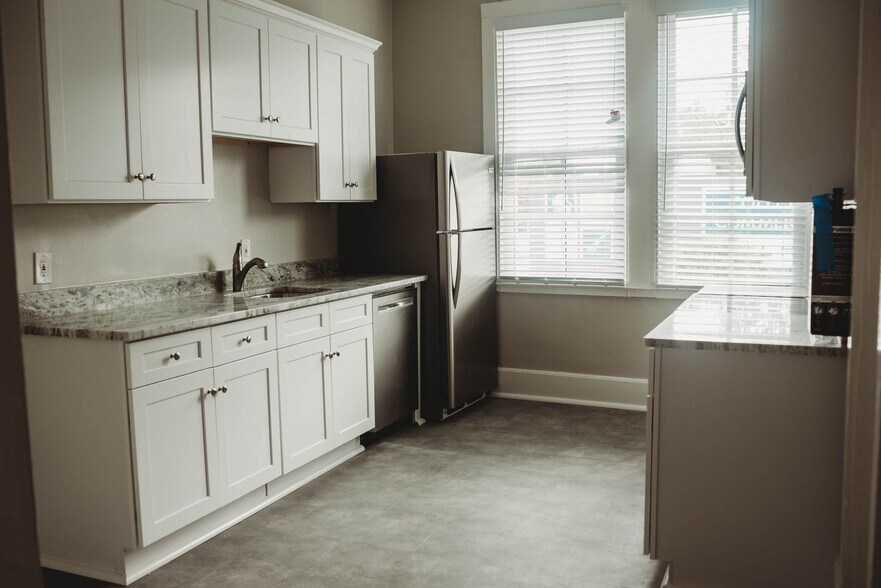 Building Photo - 529 Washington E St