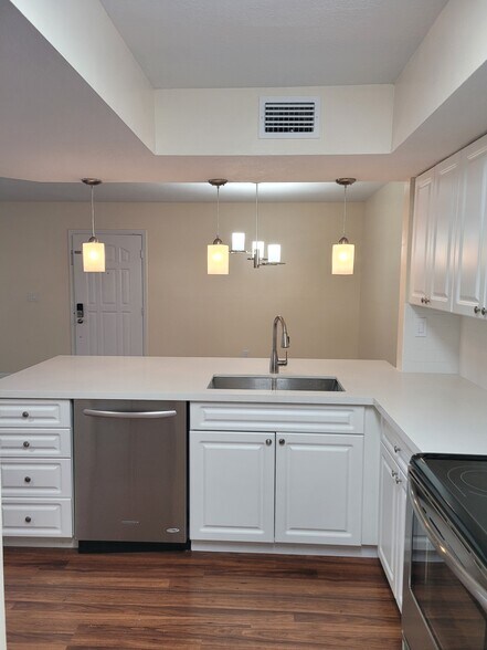 Building Photo - 8580 SW 212th St