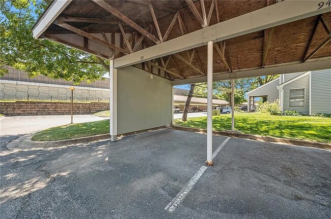 Building Photo - 8811 W 106th Ter