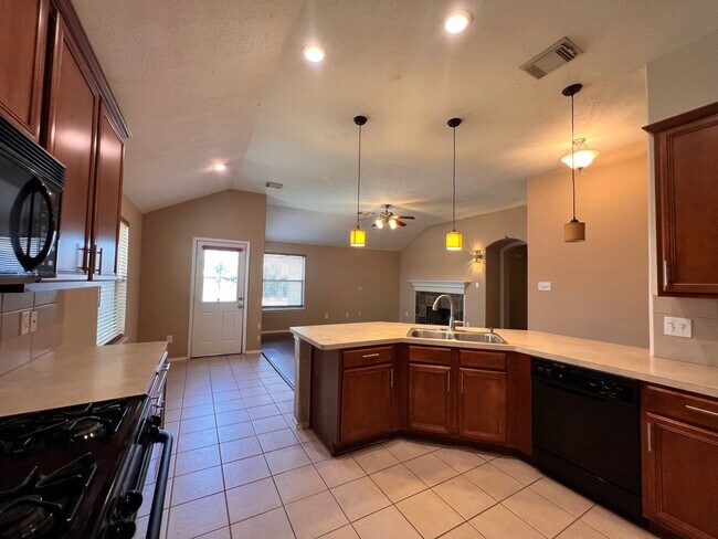 Building Photo - 25826 Chapman Falls Dr