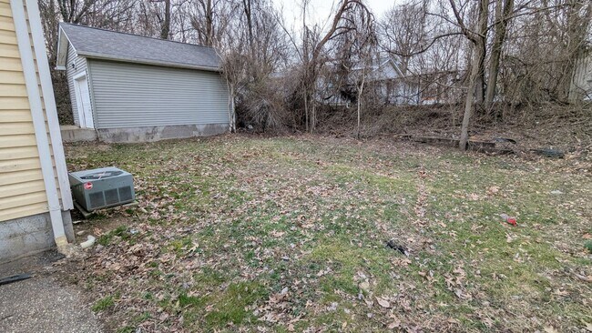 Building Photo - 1141 Maryville Ave