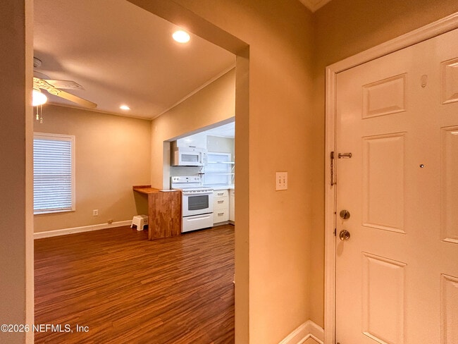Building Photo - 3944 Boone Park Ave