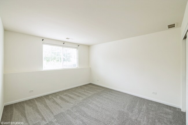 Building Photo - 3404 Neubauer Circle
