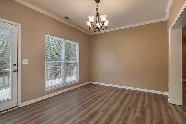 Building Photo - 111 Waynoka Ln