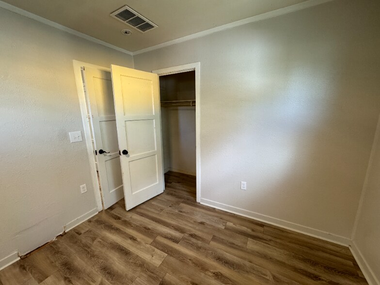 Building Photo - 430 Douglass Ave